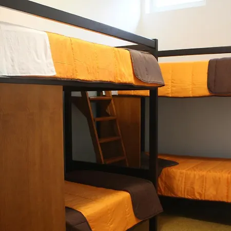 Hi - De Juventude Hostel